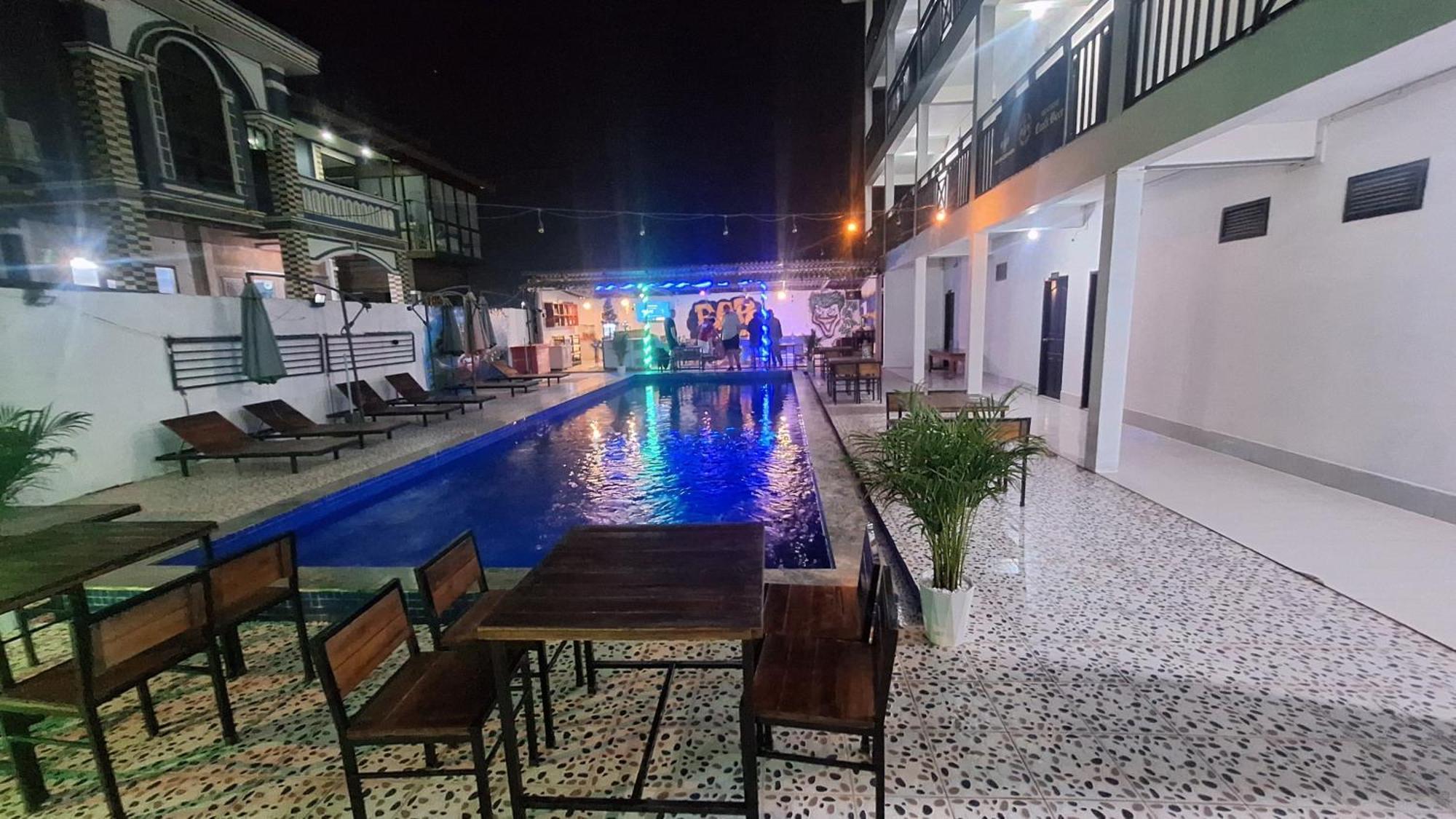 Vang Vieng Santara Backpackers Hostel Екстериор снимка