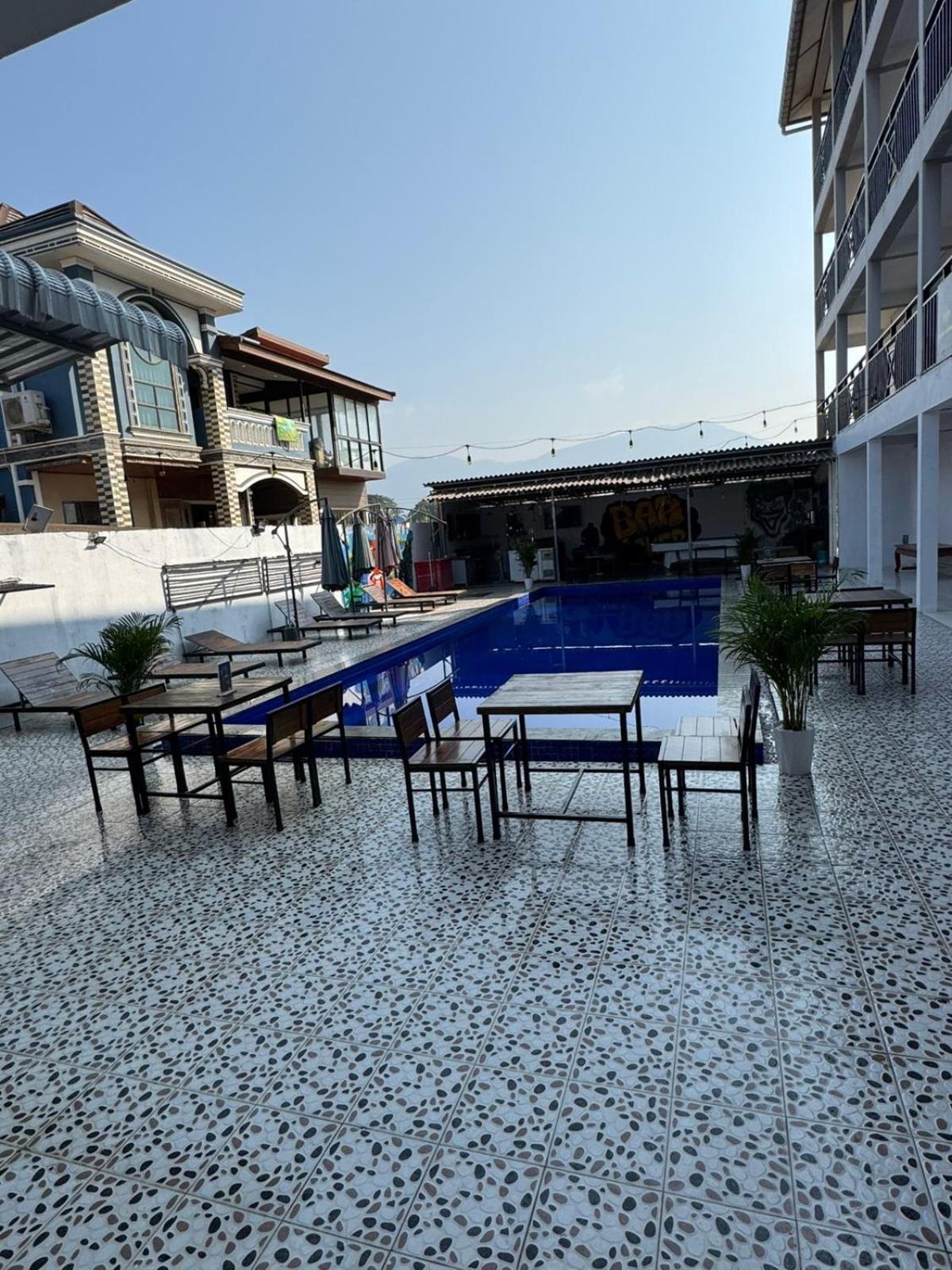 Vang Vieng Santara Backpackers Hostel Екстериор снимка
